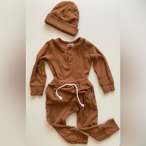 Fellow humans brown set 12-18m